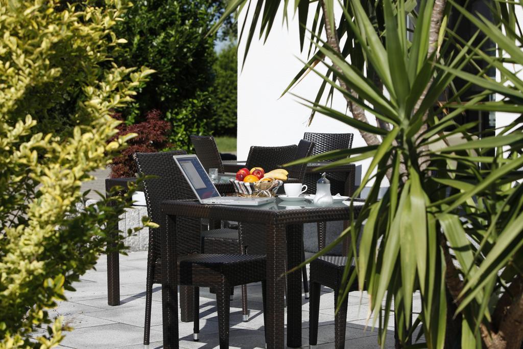 Mysky Hotel Pulheim Exterior photo