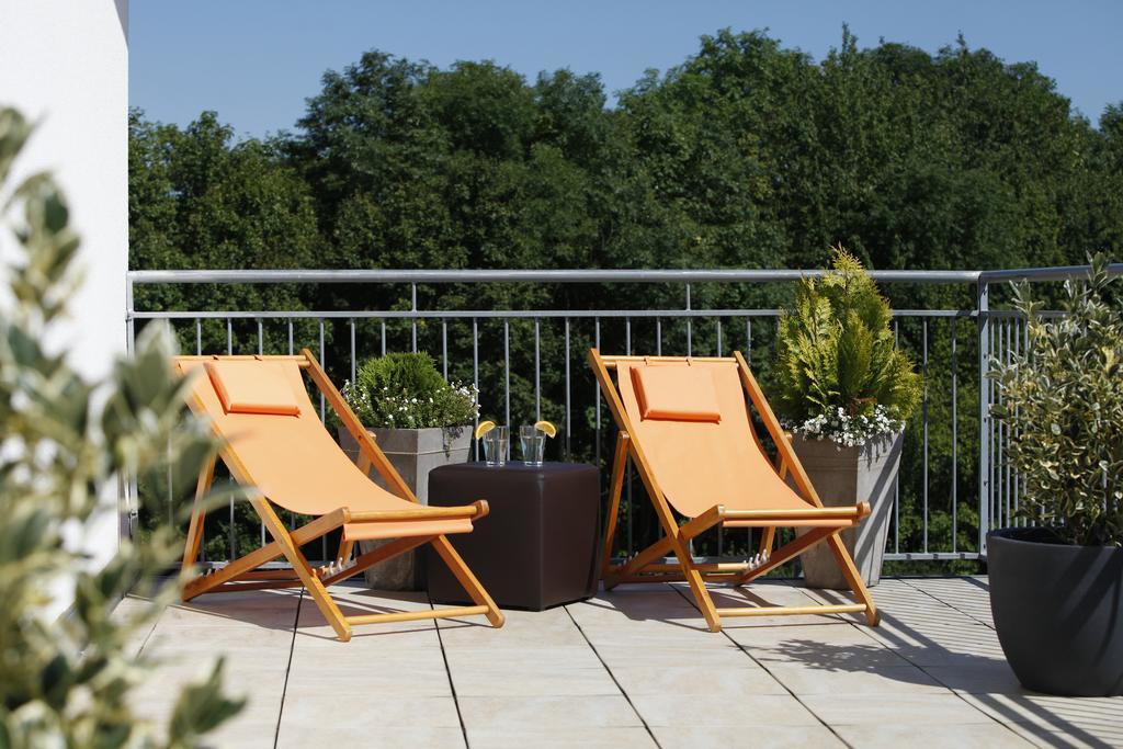 Mysky Hotel Pulheim Exterior photo